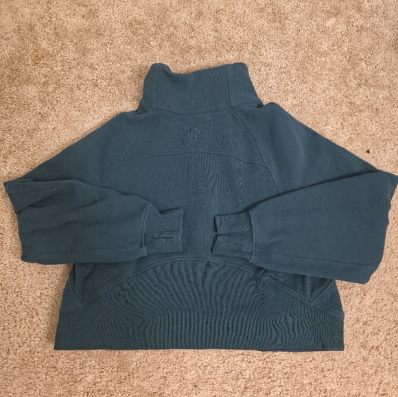 Lululemon - Picture 2 of 4